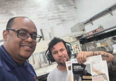 Sindicato Boca Dura realiza entrega de informativos na Ornato Mármores